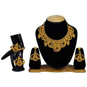 【送料無料】ネックレス クランプイヤリングボリウッドla valeur design or collier ethnique plaqu boucles d’oreilles bijoux bollywood