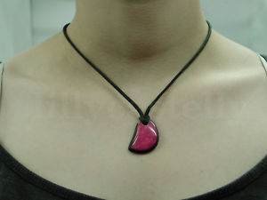 【送料無料】ネックレス　ペンダントネックレスピンクパープルマウントcollier pendentif rosemauve fimo mont sur fil coton noir