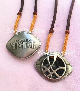 yzlbNX@RXvtBcollana occhio agamotto doctor strange comics fumetti cosplay film movie marvel