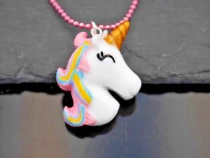 ̵ۥͥå쥹˥ݥˡԥ󥯥顼magnifique collier avec licorne pendentif poney color rose