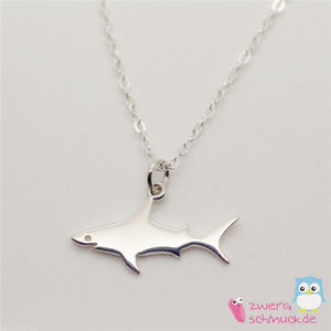 yzlbNX@nCV[Ncollier avec hai pendentif shark poisson mer argent