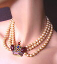 【送料無料】ネックレス ネックレス1558 collier trois rangs de perles et couronne rouge