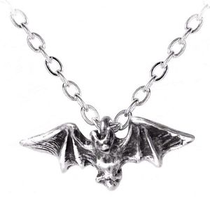 【送料無料】ネックレス スズダイキスkiss of the night tain battant au vent chauvesouris vampire pendentif
