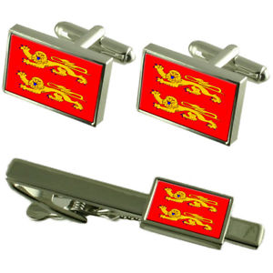 lower normandy province france flag cufflinks tie clip box gift setノルマンディーフランスカフスボタンタイクリップボックスセット※注意※NYからの配送になりますので2週間前後お時間をいただきます。人気の商品は在庫が無い場合がございます。ご了承くださいませ。サイズの種類の商品は購入時の備考欄にご希望のサイズをご記載ください。　携帯メールでの登録ですと楽天からのメールが届かない場合がございます。