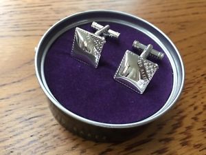 【送料無料】メンズアクセサリ— ted baker polishedtone squareロゴcufflinksbnibted baker polished silver tone square logo cufflinks bnib