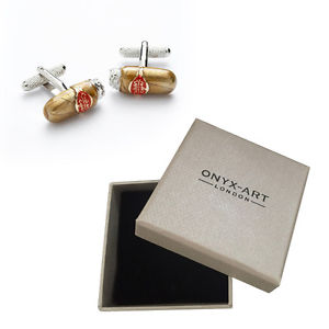 楽天hokushin【送料無料】メンズアクセサリ—　メンズアルカポネギャングカフスボタンオニキスアートボックスオンmens cigar al capone gangster cufflinks amp; gift box by onyx art