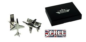 english pewter hawk jet aeroplane cufflinks gift box xdcl008 xb0781pピューターホークジェットカフスボタンボックス※注意※NYからの配送になりますので2週間前後お時間をいただきます。人気の商品は在庫が無い場合がございます。ご了承くださいませ。サイズの種類の商品は購入時の備考欄にご希望のサイズをご記載ください。　携帯メールでの登録ですと楽天からのメールが届かない場合がございます。