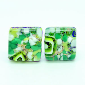 【送料無料】メンズアクセサリ—　ヴェニスホワイトゴールドムラノカフスリンクgreen white gold coloured murano square handmade cufflinks from venice