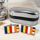 buddhist flag cufflinks amp; boxカフスボタンボックス※注意※NYからの配送になりますので2週間前後お時間をいただきます。人気の商品は在庫が無い場合がございます。ご了承くださいませ。サイズの種類の商品は購入時の備考欄にご希望のサイズをご記載ください。　携帯メールでの登録ですと楽天からのメールが届かない場合がございます。