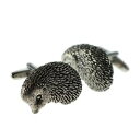 【送料無料】メンズアクセサリ- レザーレットx2tsbca16hedgehogシロメカフスリンクenglish made hedgehog pewter cufflinks in leatherette box x2tsbca16