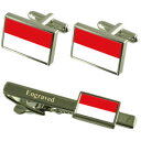 vorarlberg flag cufflinks engraved tie clip matching box setフォアアールベルクカフスボタンタイクリップマッチングボックス※注意※NYからの配送になりますので2週間前後お時間をいただきます。人気の商品は在庫が無い場合がございます。ご了承くださいませ。サイズの種類の商品は購入時の備考欄にご希望のサイズをご記載ください。　携帯メールでの登録ですと楽天からのメールが届かない場合がございます。