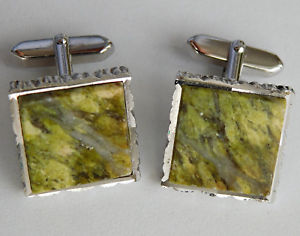 【送料無料】メンズアクセサリ— hカフスリンクsquare cufflinks green marbled squares chunky acces...