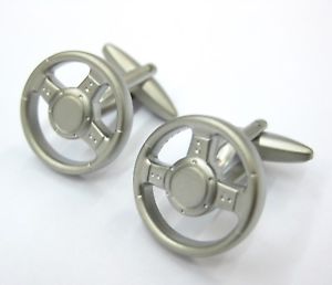 【送料無料】メンズアクセサリ— ステアリングホイールカフスボタンカーカフリンクsteering wheel cufflinks car cuff links automotive gemelos 70 for 7 items