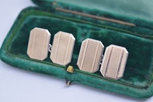 【送料無料】メンズアクセサリ—　ビンテージアールデコスターリングシルバーエンジンオンデザインカフ..