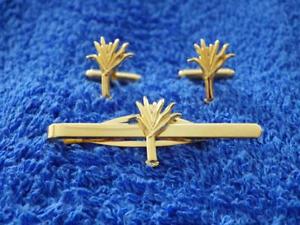 【送料無料】メンズアクセサリ—　ウェールズガードカフリンクタイグリップクリップセットwelsh guards ..