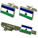 lesotho flag cufflinks engraved tie clip matching box setレソトカフスボタンタイクリップマッチングボックス※注意※NYからの配送になりますので2週間前後お時間をいただきます。人気の商品は在庫が無い場合がございます。ご了承くださいませ。サイズの種類の商品は購入時の備考欄にご希望のサイズをご記載ください。　携帯メールでの登録ですと楽天からのメールが届かない場合がございます。