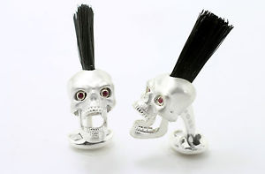 【送料無料】メンズアクセサリ—　ディーキンフランシスシルバースカルカフスボタンジョールビーdeakin and francis silver mohican skull cufflinks moving jaw amp; ruby eyes