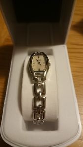 hokushinの【送料無料】腕時計　ウォッチ　レディースlorus de ncar reloj de seoras, plata｜アングル2