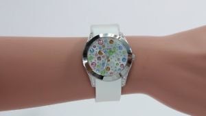 【送料無料】腕時計　ウォッチ　プラスチックストラップレディースアラームnuevo genuino guess wonderlust blanco correa de plstico w1059l1 reloj de seoras