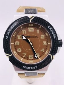 【送料無料】腕時計 ウォッチ カルボニウムイオンミリヌオーヴォorologio momodesign carbonioalluminio md2114al23 298 43mm scontatissimo nuovo
