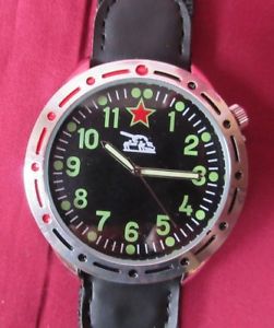 腕時計　ウォッチ　ロシアタンクreloj de pulsera eaglemoss tanque ruso 1980s edicin limitada de caballero