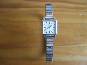 【送料無料】腕時計 ウォッチ スイスブレスレットフレックスancienne montre femme nivia standard swiss made automatic bracelet fixo flex