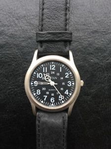 【送料無料】腕時計　ウォッチ　タイタンアラームウォッチビンテージnos titan analaog reloj watch vintage