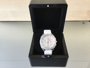 【送料無料】腕時計　ウォッチ　メルセデスベンツクロノグラフスポーツファッションシリコーンブレスレットホワイトmercedesbenz chronograph deporte seora fashion 20atm blanco con pulsera silicona