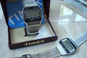 腕時計　ウォッチ　デジタルdos relojes timex digital y caja uno, uno no en funcionamiento en funcionamiento c temprano dcada de 1980