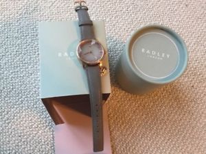 腕時計　ウォッチ　レディーススタイルreloj de seoras con estilo radley ry2248 precio original 90