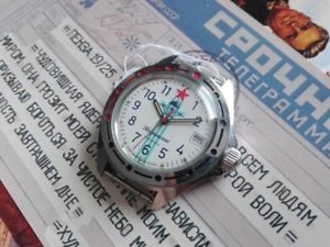 【送料無料】腕時計 ウォッチ アラームロシアヴォストークロシアソボストークreloj ruso vostok generalskie russian vostok watch soviet