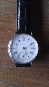 【送料無料】腕時計　ウォッチ　lon