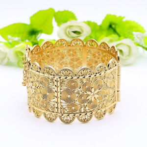 【送料無料】ブレスレット　アクセサリ—　デミオプラスサイズブレスレットプラークas fr51049 mme femme arabe armlet plus size bracelet fleur metal femme plaque