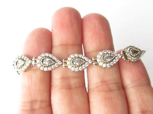 turkish white topaz 925 sterling silver handmade drop hurrem tennis braceletトルコホワイトトパーズスターリングシルバーハンドメイドテニスドロップブレスレット※注意※NYからの配送になりますので2週間前後お時間をいただきます。人気の商品は在庫が無い場合がございます。ご了承くださいませ。サイズの種類の商品は購入時の備考欄にご希望のサイズをご記載ください。　携帯メールでの登録ですと楽天からのメールが届かない場合がございます。