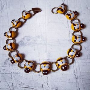 【送料無料】ブレスレット　アクセサリ—　ユニークブレスレットミニチュアunique bumble bees bracelet handmade honey bee miniature cute nature wildlife