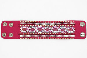 【送料無料】ブレスレット　アクセサリ—　ワイドカフブレスレットスワロフスキーピンクソフトレザーフクシアwide cuff bracelet swarovski elements pink quality soft leather fuchsia