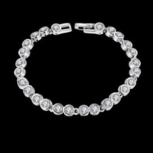 【送料無料】ブレスレット　アクセサリ—　プラチナテニススワロフスキーエレメントボックスブレスレットplatinum plated tennis bracelet made with swarovski elements in gift box