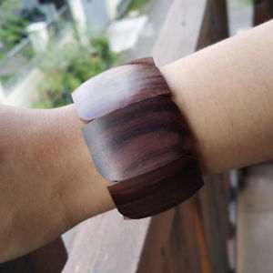 【送料無料】ブレスレット　アクセサリ—　インドネシアブレスレットジャワストレッチindonesian rosewood stretch bracelet dalbergia latifolia javanese palisander