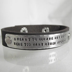 【送料無料】ブレスレット　アクセサリ—　カフブレスレットハンドメイドパーソナライズleather statement cuff bracelet handmade i meant to behave real personalised