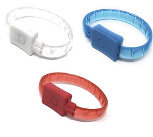 【送料無料】ブレスレット　アクセサリ—　サードパーティブレスレット1 blue 1 red white led adjustable light up glowing flashing led party bracelet