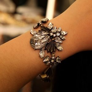̵ۥ֥쥹åȡ—֥쥹åȥꥹӡ󥪥ꥸʥbracelet female crystal bee moder...