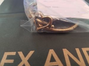 【送料無料】ブレスレット　アクセサリ—　アレックスキューピッドゴールドトーンラップタグカードバッ..