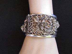 【送料無料】ブレスレット アクセサリ— ピューターバラファッションブレスレット women silver pewter elastic metal roses fashion flowers bracelet rhinestones