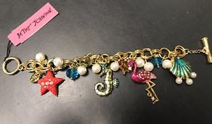 【送料無料】ブレスレット　アクセサリ—　ジョンソンブレスレットヒトデフラミンゴbetsey johnson statement bracelet sea, starfish, flamingo