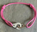 【送料無料】ブレスレット アクセサリ— コードピンクボンボンスチールエージェントブレスレットhandcuffs steel agentbracelet on cotton cord pink bonbon