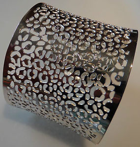 【送料無料】ブレスレット アクセサリ— クリスタルブレスレットカフsilver plated and crystal leopard bracelet cuff