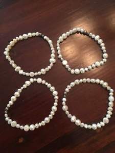 【送料無料】ブレスレット　アクセサリ—　スターリングシルバーストレッチブレスレットセットsilpada goddess sterling silver freshwater pearl stretch bracelet set of four