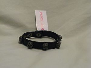 【送料無料】ブレスレット　アクセサリ—　クリスタルスカルブレスレットジョンソンbetsey johnson skeletons after dark crystal skull bracelet nwt beautiful