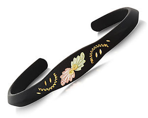 【送料無料】ブレスレット　アクセサリ—　ブラックパウダーコーティングカフブレスレットブラックヒル..