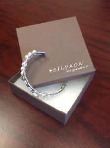 【送料無料】ブレスレット　アクセサリ—　ブレスレットsilpada 925 silver and pearl b2310 pearls of wisdom bracelet nib